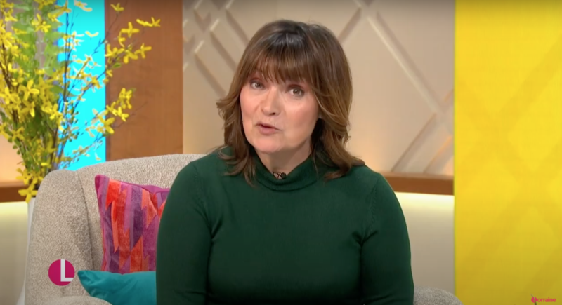 lorraine kelly on her show