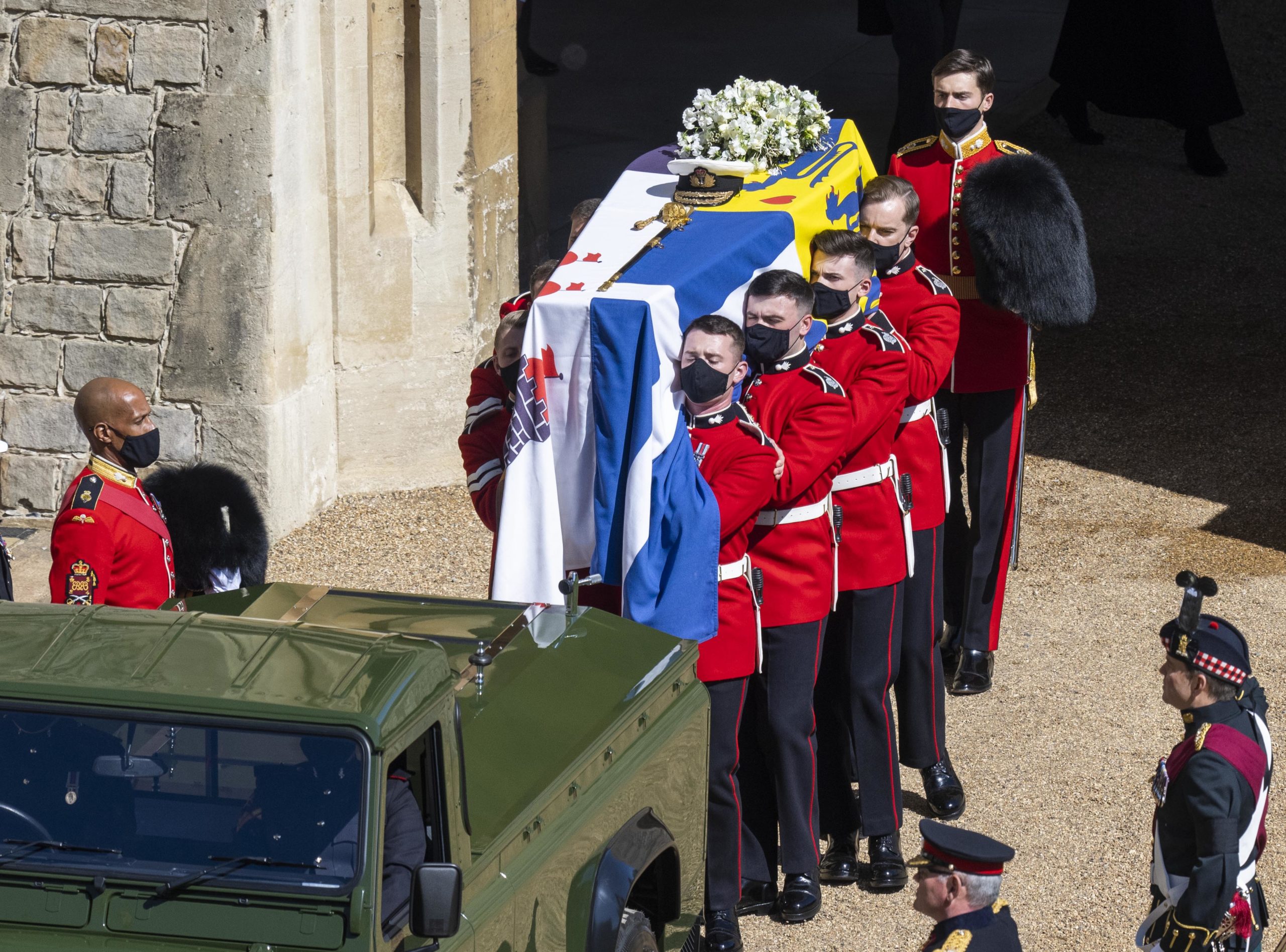 The Queen left a personal message at the funeral