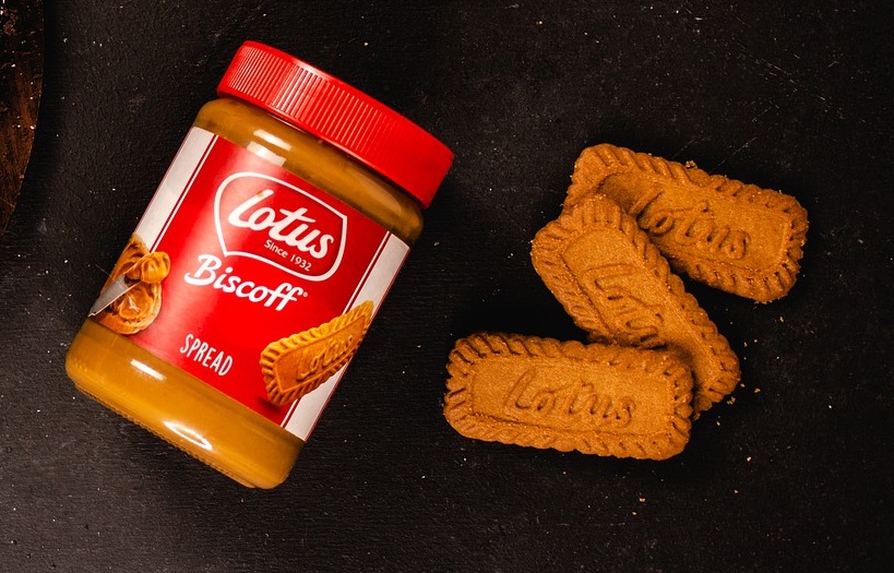 biscoff biscuits and spread