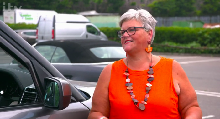 in for a penny contestant 'needs poo' during game