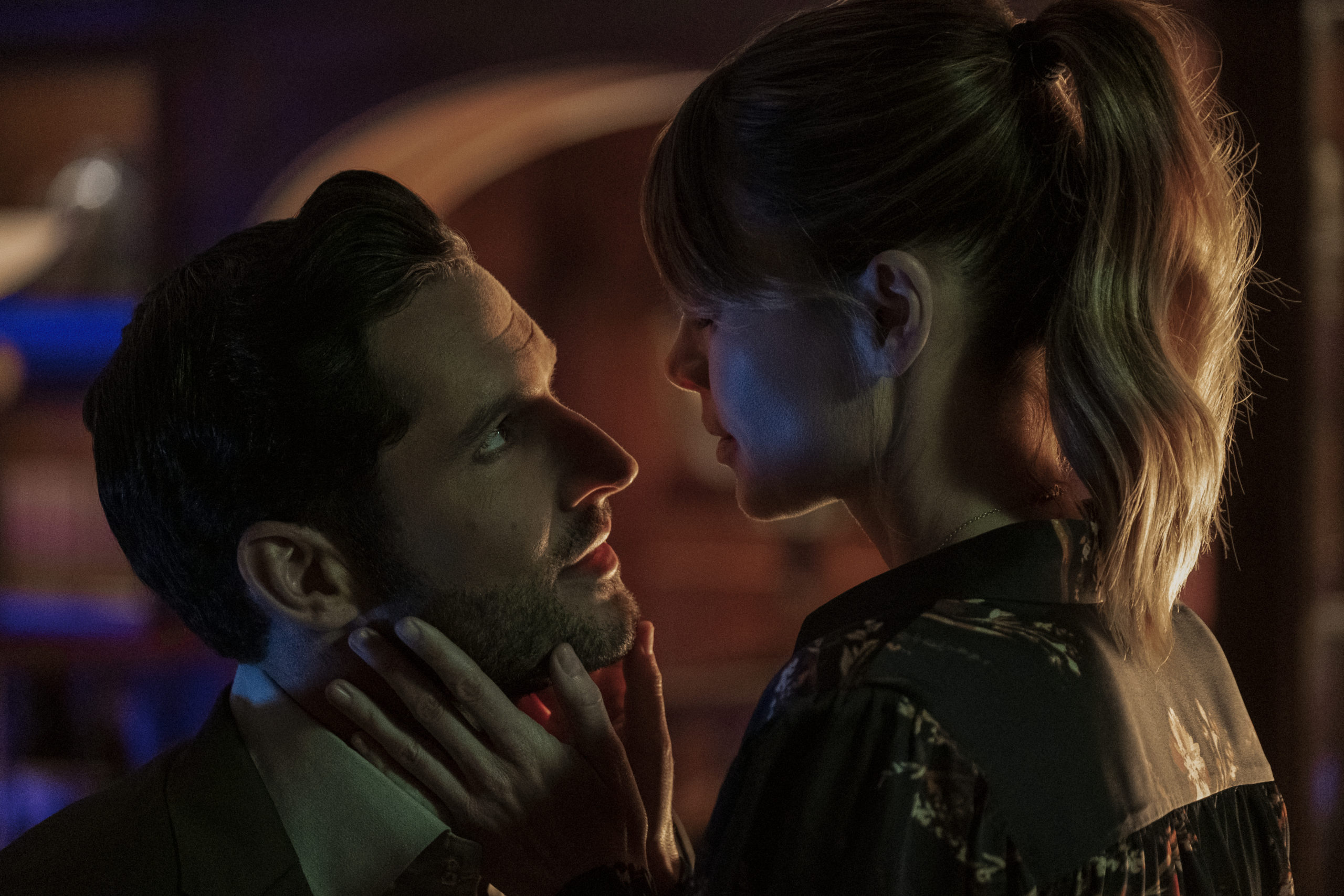 Tom Ellis as Lucifer and Lauren German as Chloe Decker 