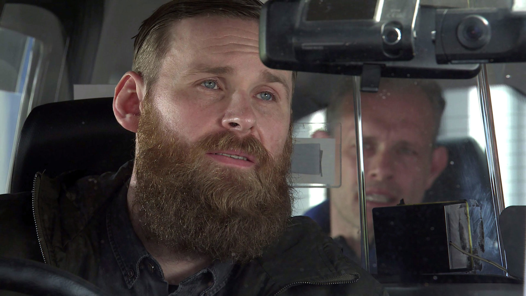 Coronation Street SPOILERS: One of Harvey's men tells Nick that Simon and Leanne need to retract their evidence