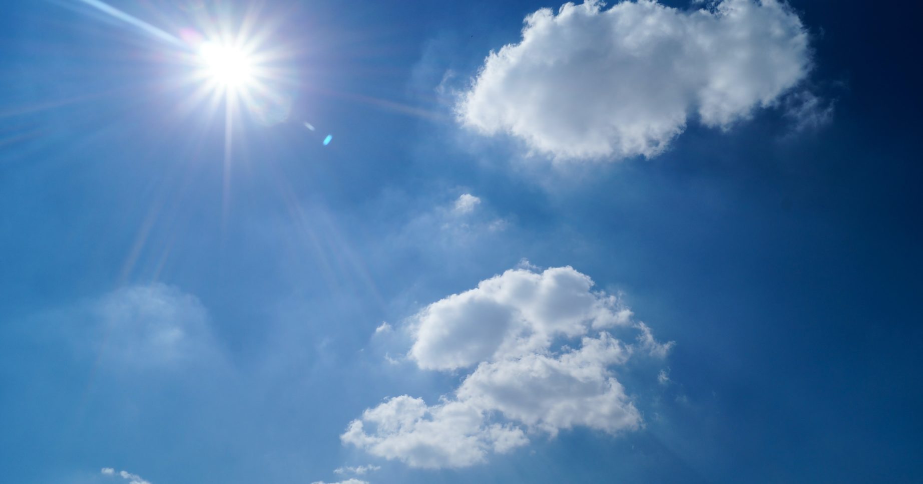 UK weather forecast predicts sun next month