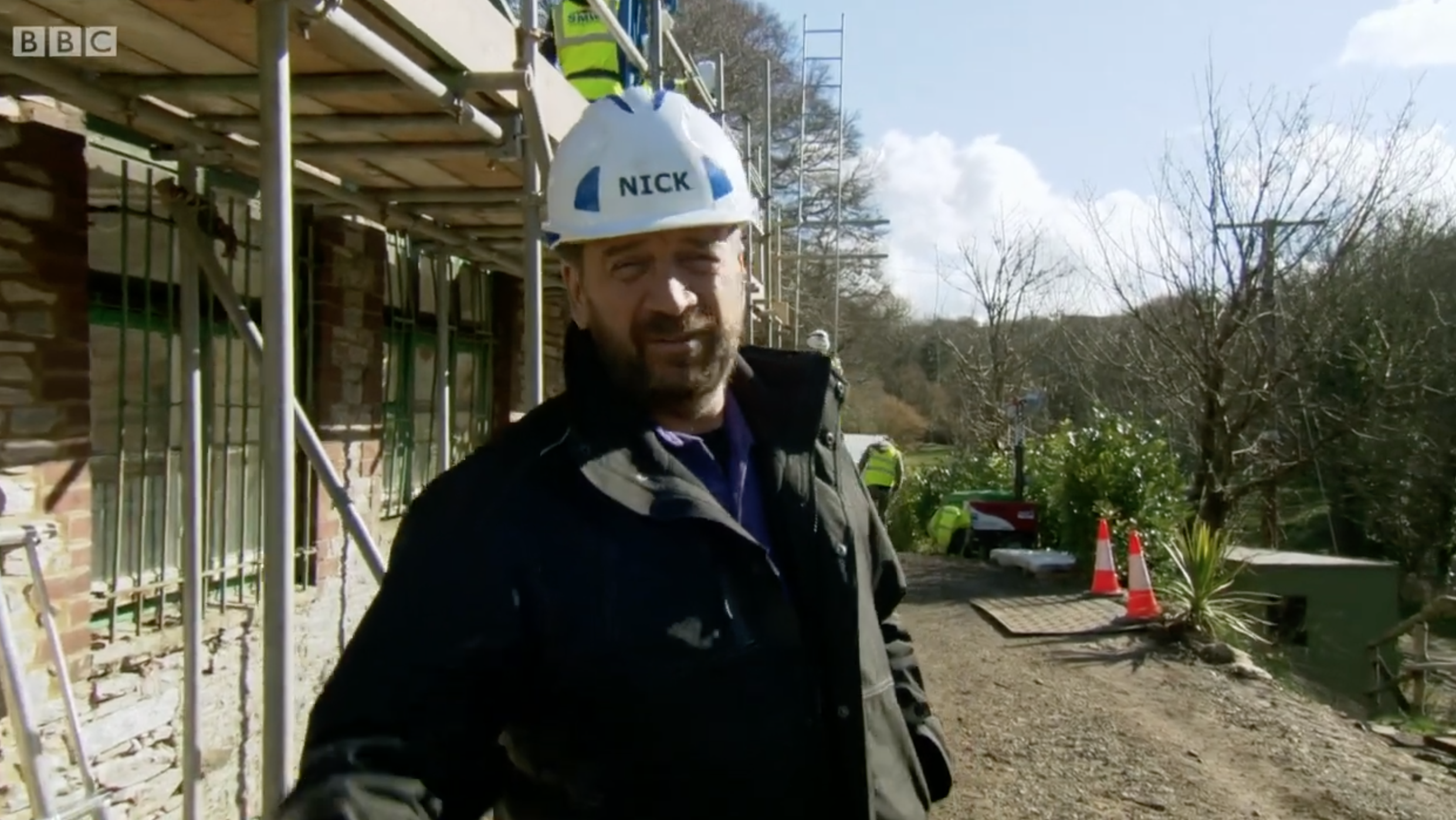 nick knowles on diy sos