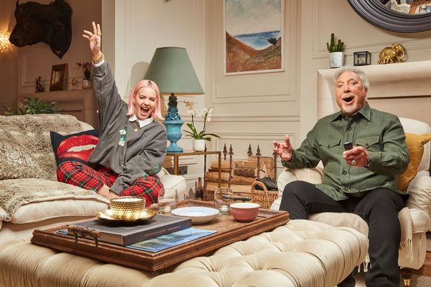 Celebrity Gogglebox with Tom Jones