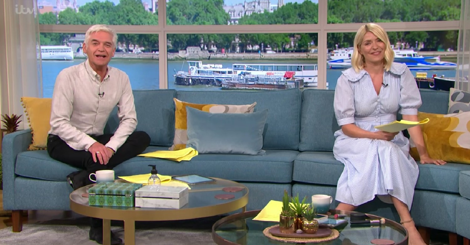 Holly Willoughby wows Instagram fans with outfit