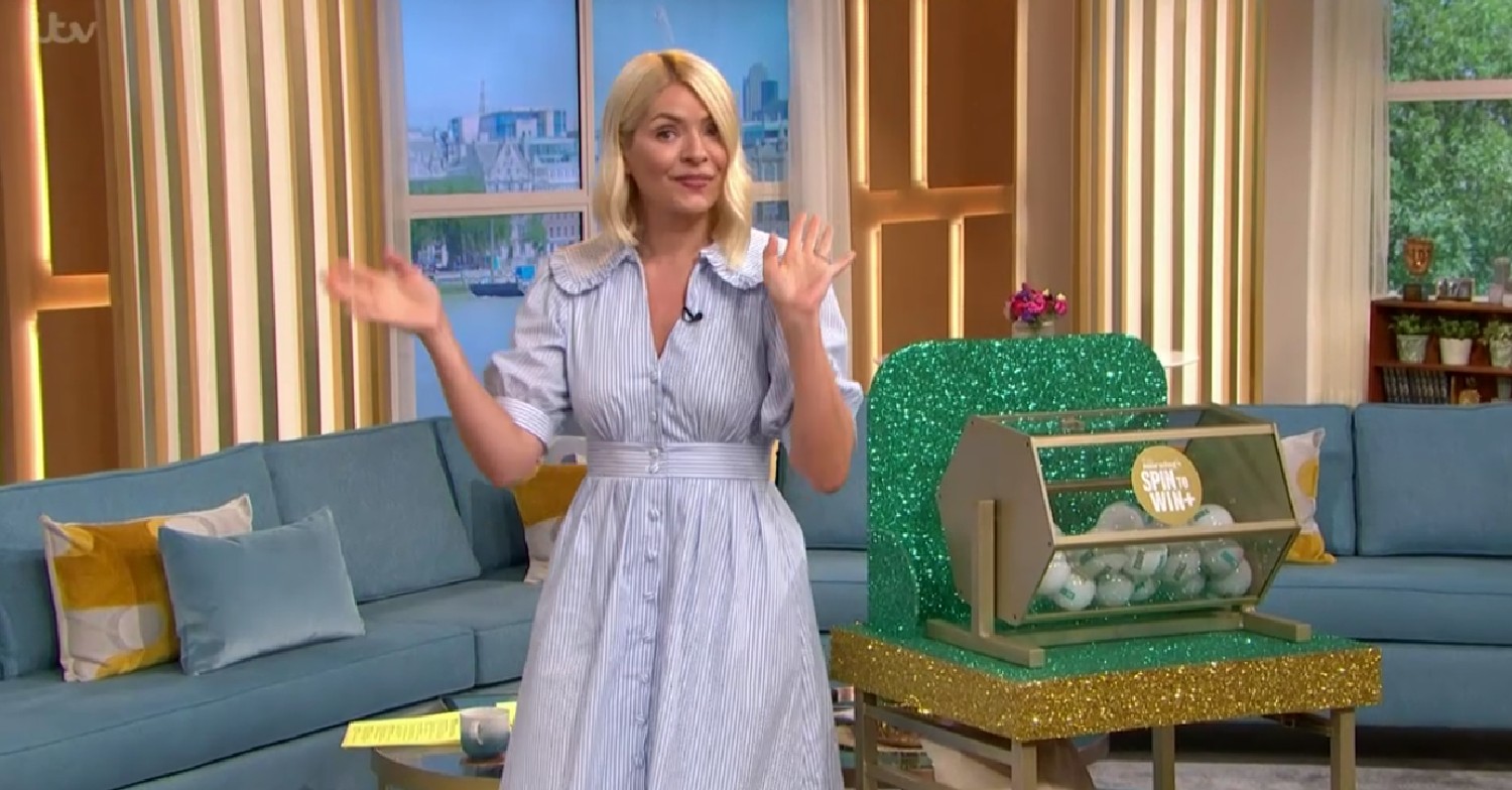 Holly Willoughby wows Instagram fans with dress today