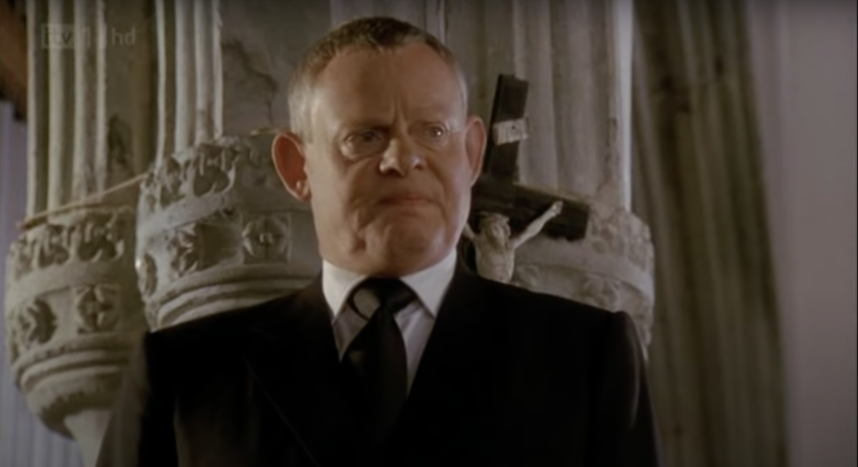 Why was Aunt Joan killed in Doc Martin?