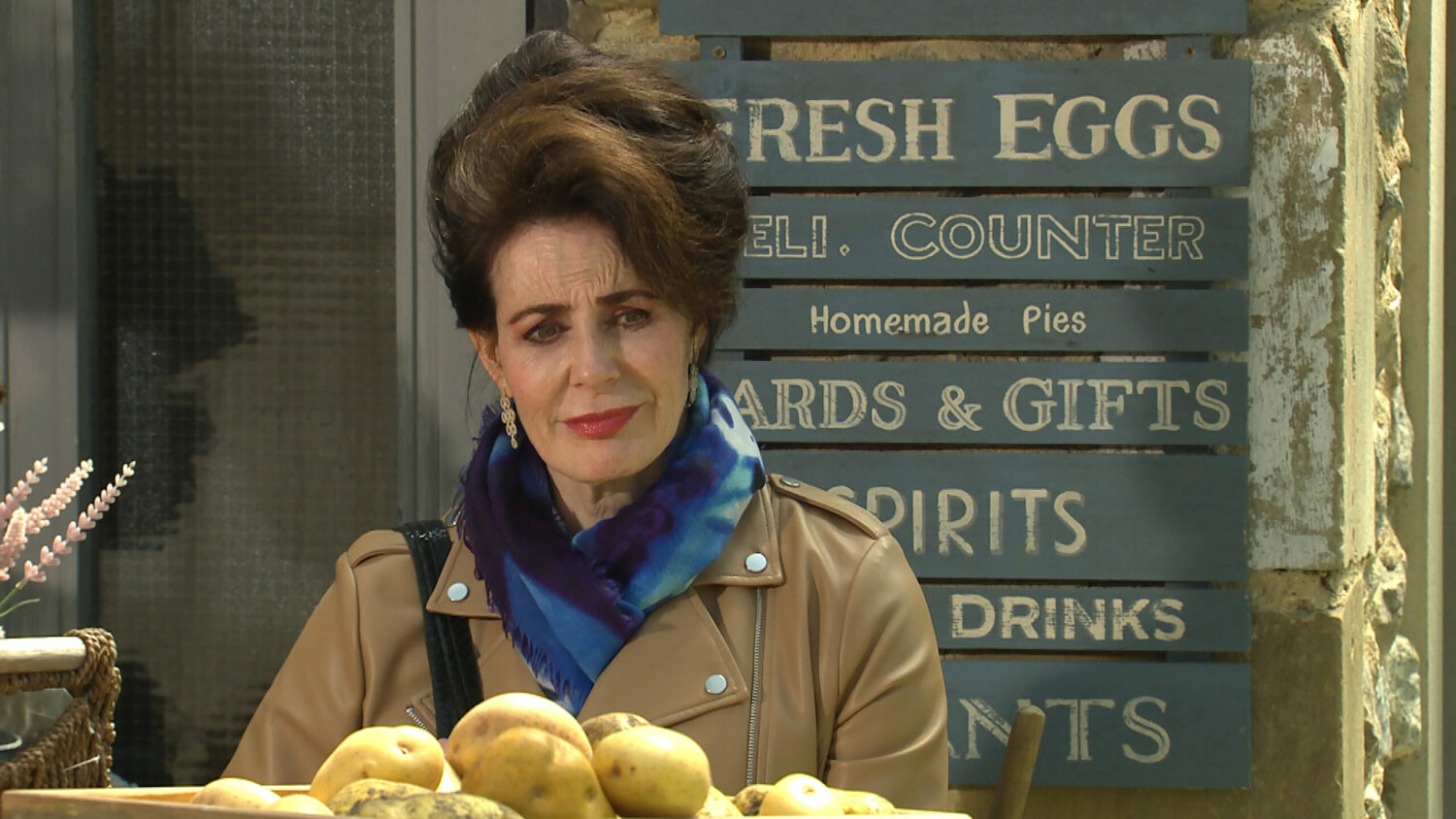 Faith looks worried in Emmerdale (Credit: ITV)