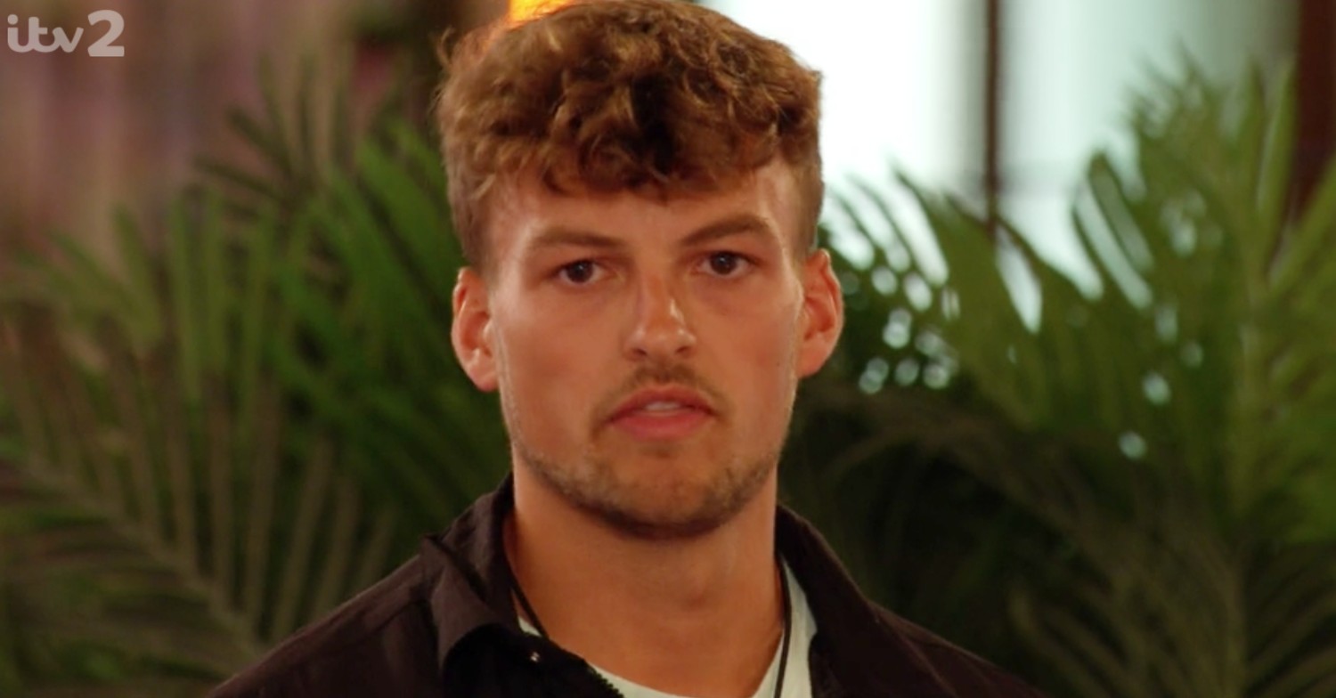Love Island Hugo