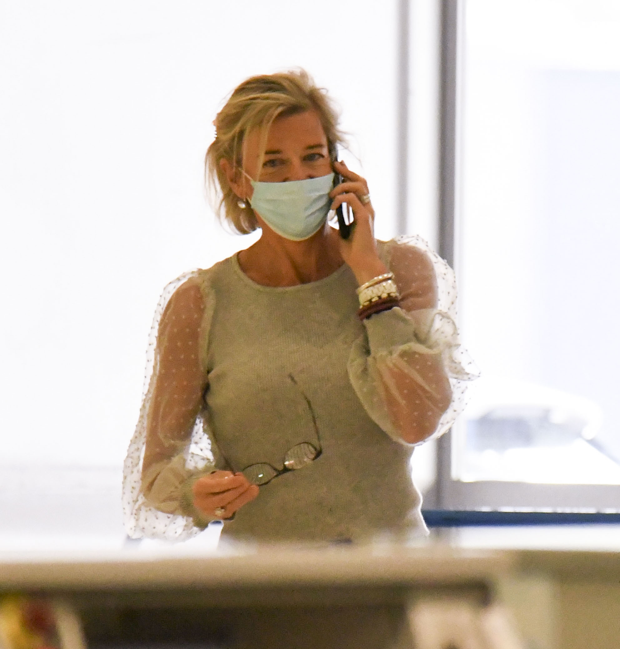 Katie Hopkins at Sydney airport to be deported 