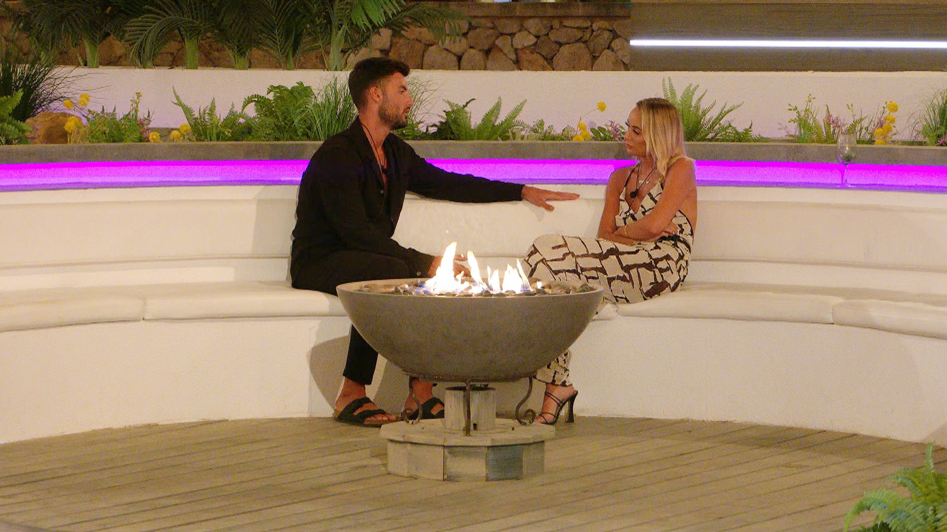 Liam again tries to explain to Millie his actions in Casa Amor