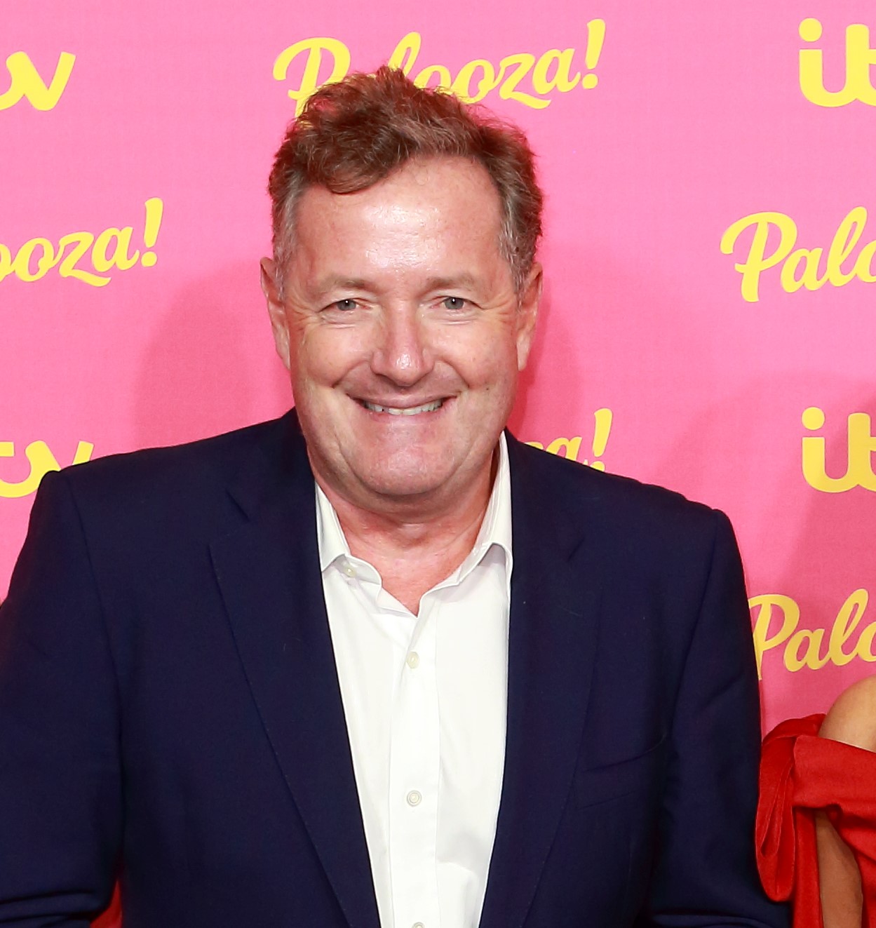 piers morgan fumes on twitter after gordon ramsay beat him in sexiest poll