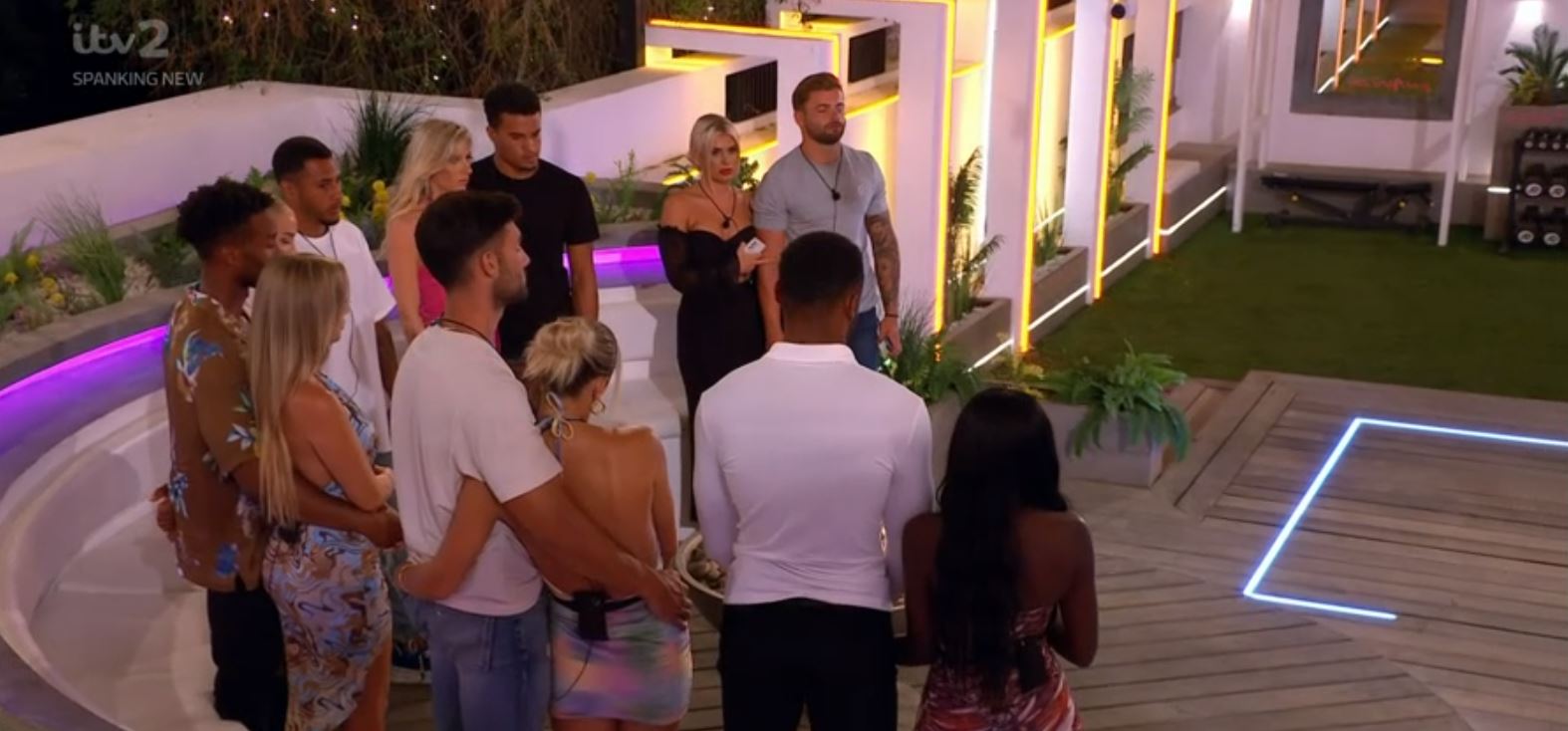 Love Island stars face dumping as Mary and Aaron leave