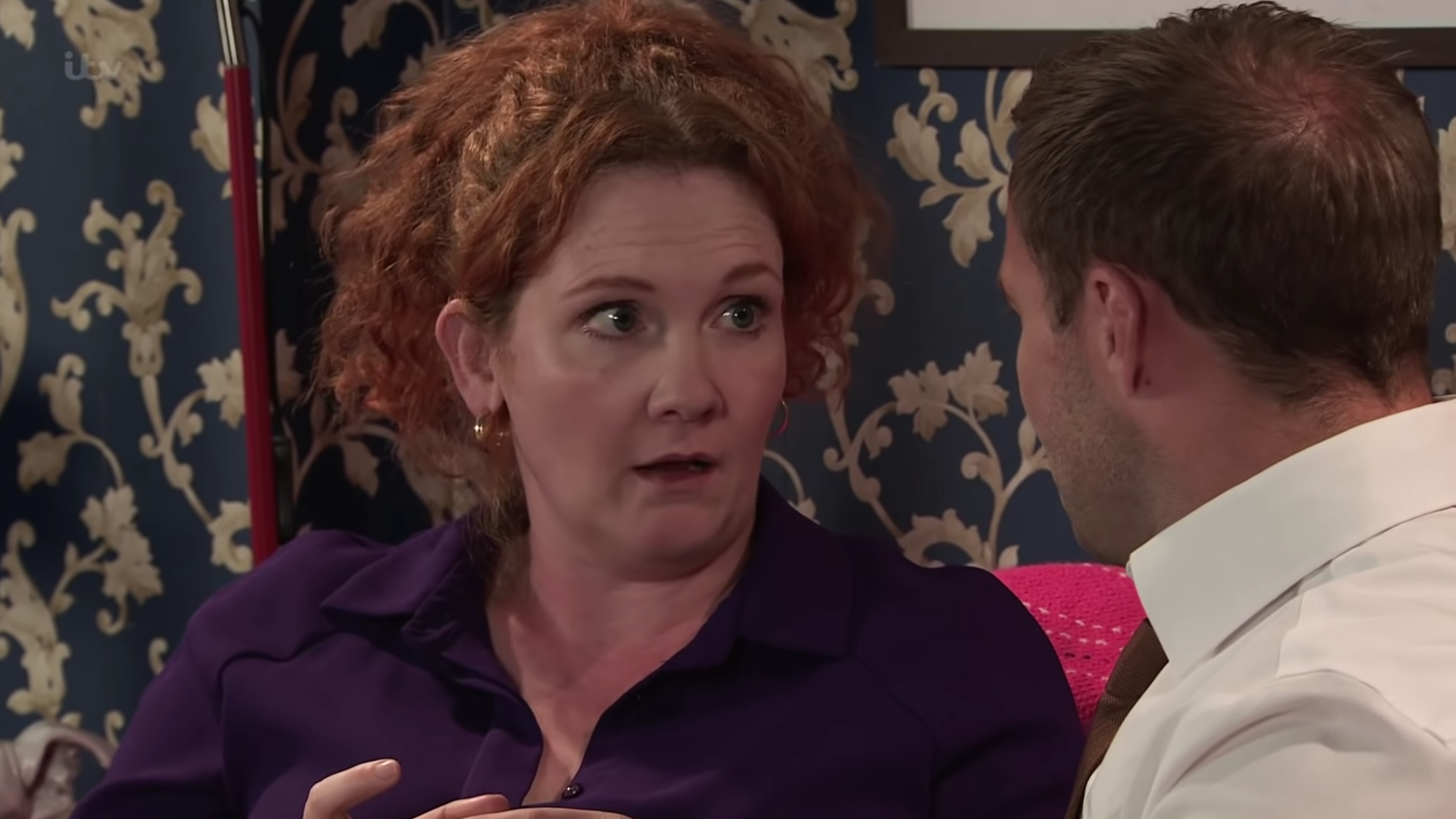 coronation street fiz stape tyrone dobbs kiss