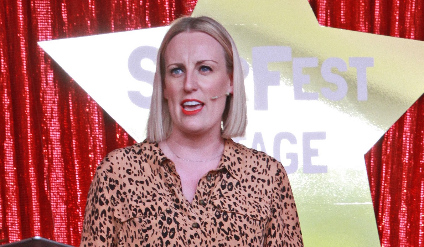 Steph McGovern supported by twitter fans after finger injury