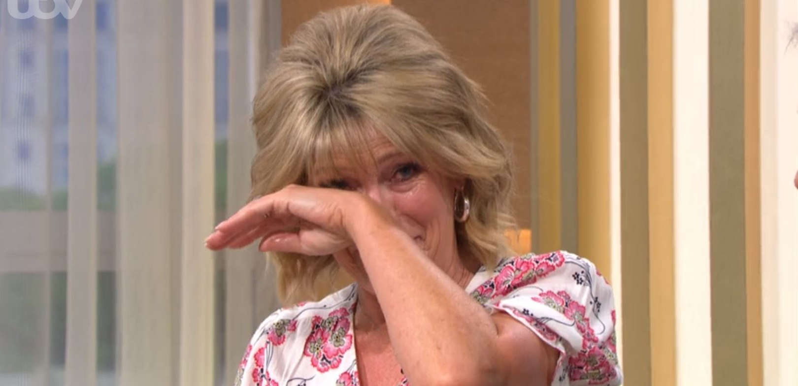 Ruth Langsford giggles on This Morning today