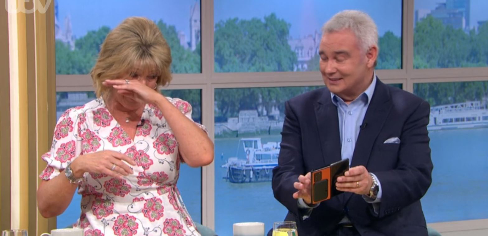 Ruth Langsford giggles on This Morning alongside Eamonn Holmes