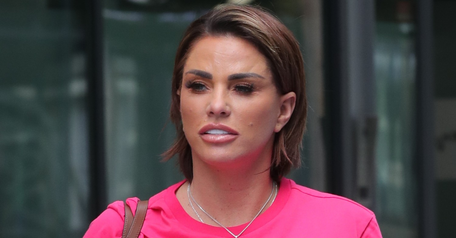 Katie Price flashes Carl Woods' engagement ring