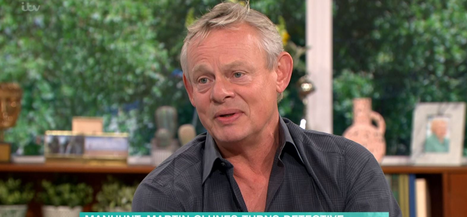 Martin Clunes swears on This Morning today