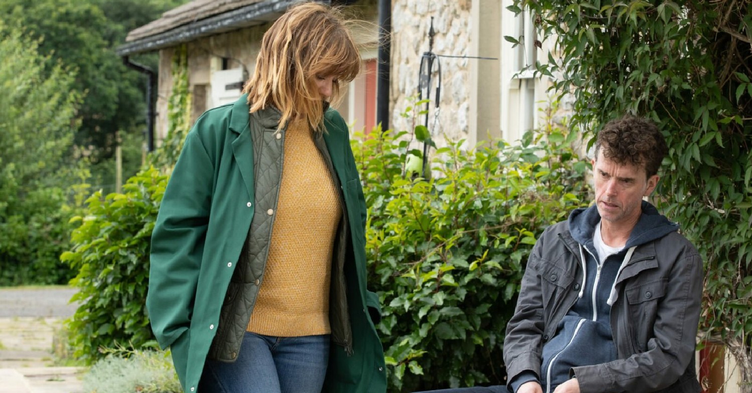 Emmerdale spoilers - Rhona Marlon