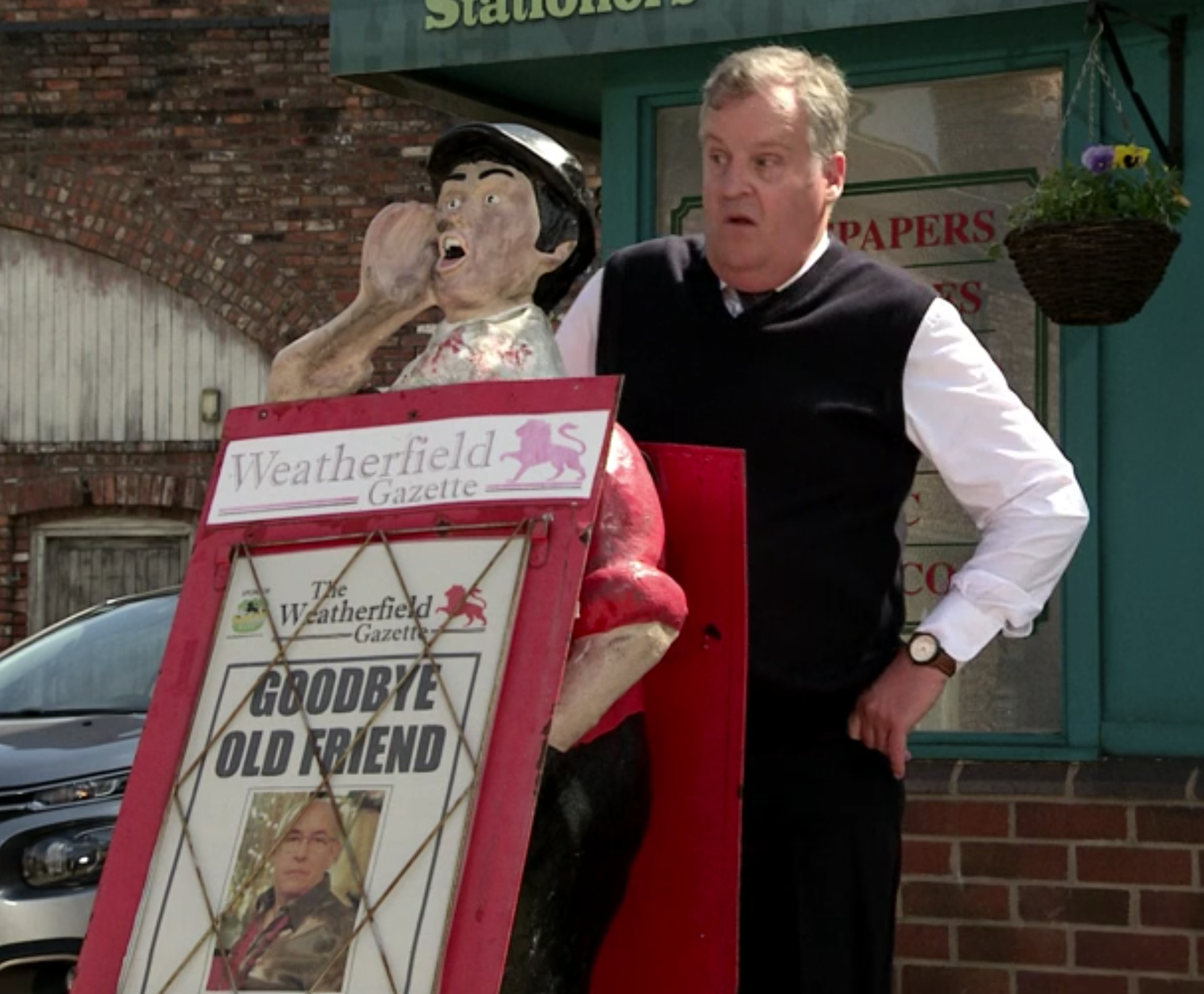 Coronation Street's paperboy was beheaded
