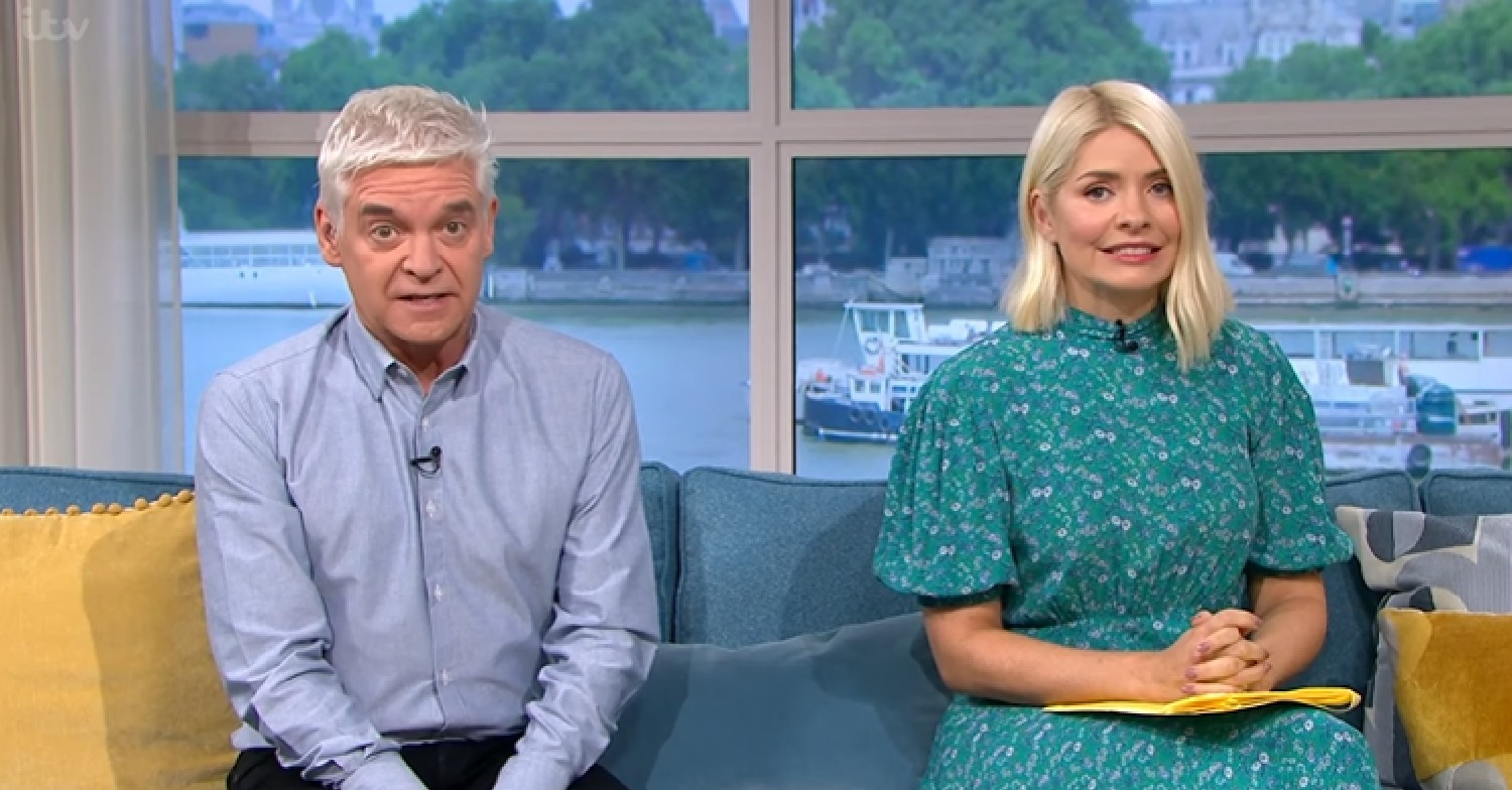 Holly Willoughby wore a blue dress on This Morning today