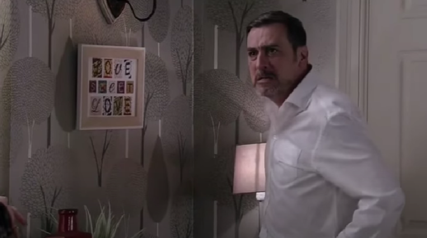 Peter Barlow crying upset in Coronation Street