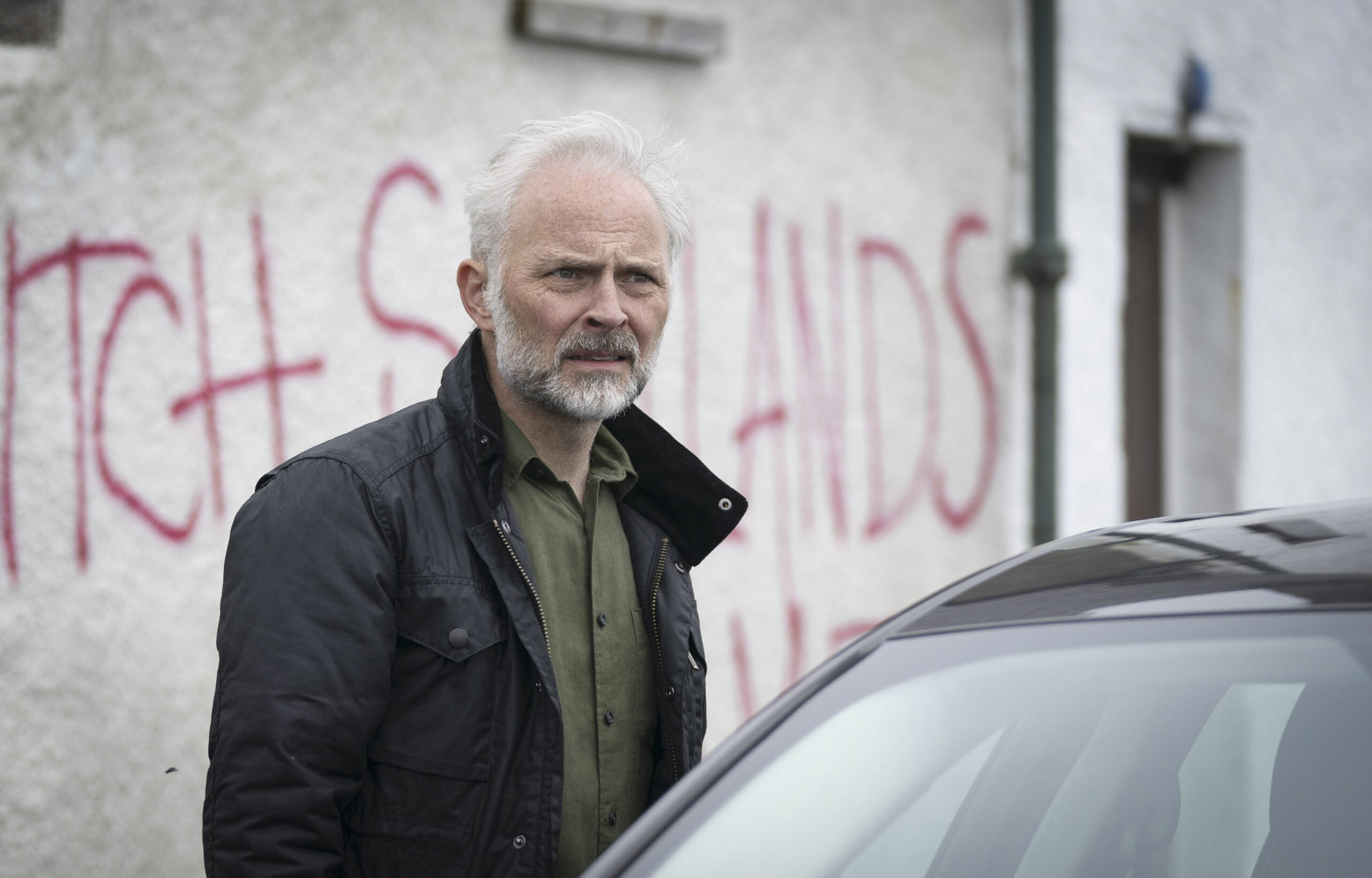 Mark Bonnar as Duncan