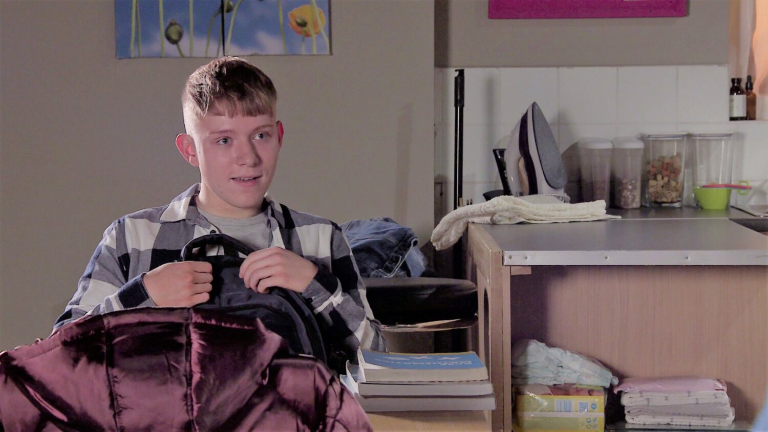 Max shows David his science project 