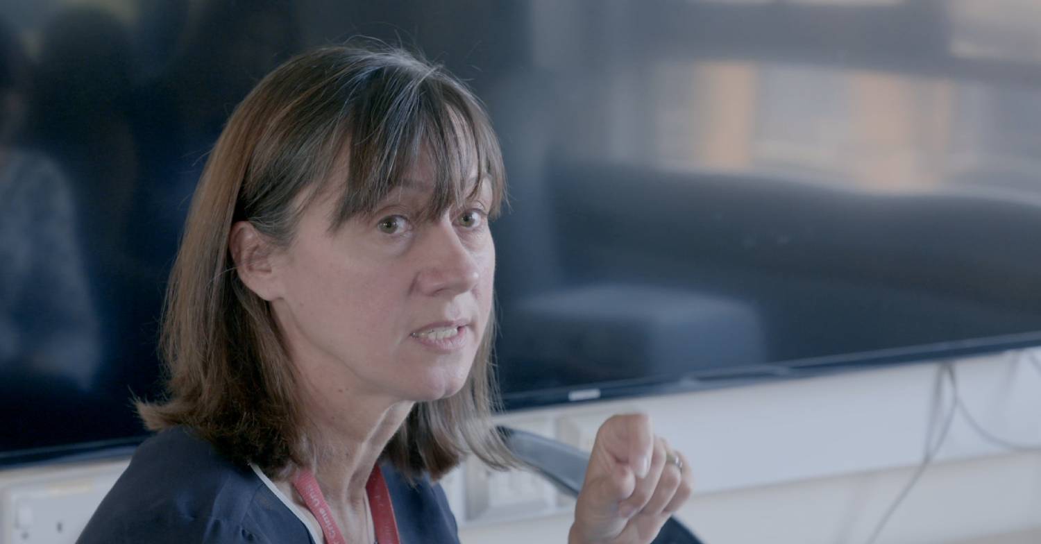 DI Justine Jenkins briefs her team on a shaken baby case