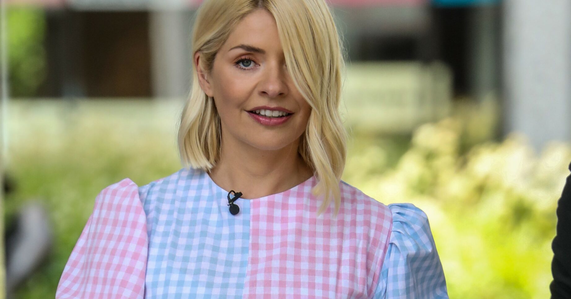 Holly Willoughby wows in pattern dress