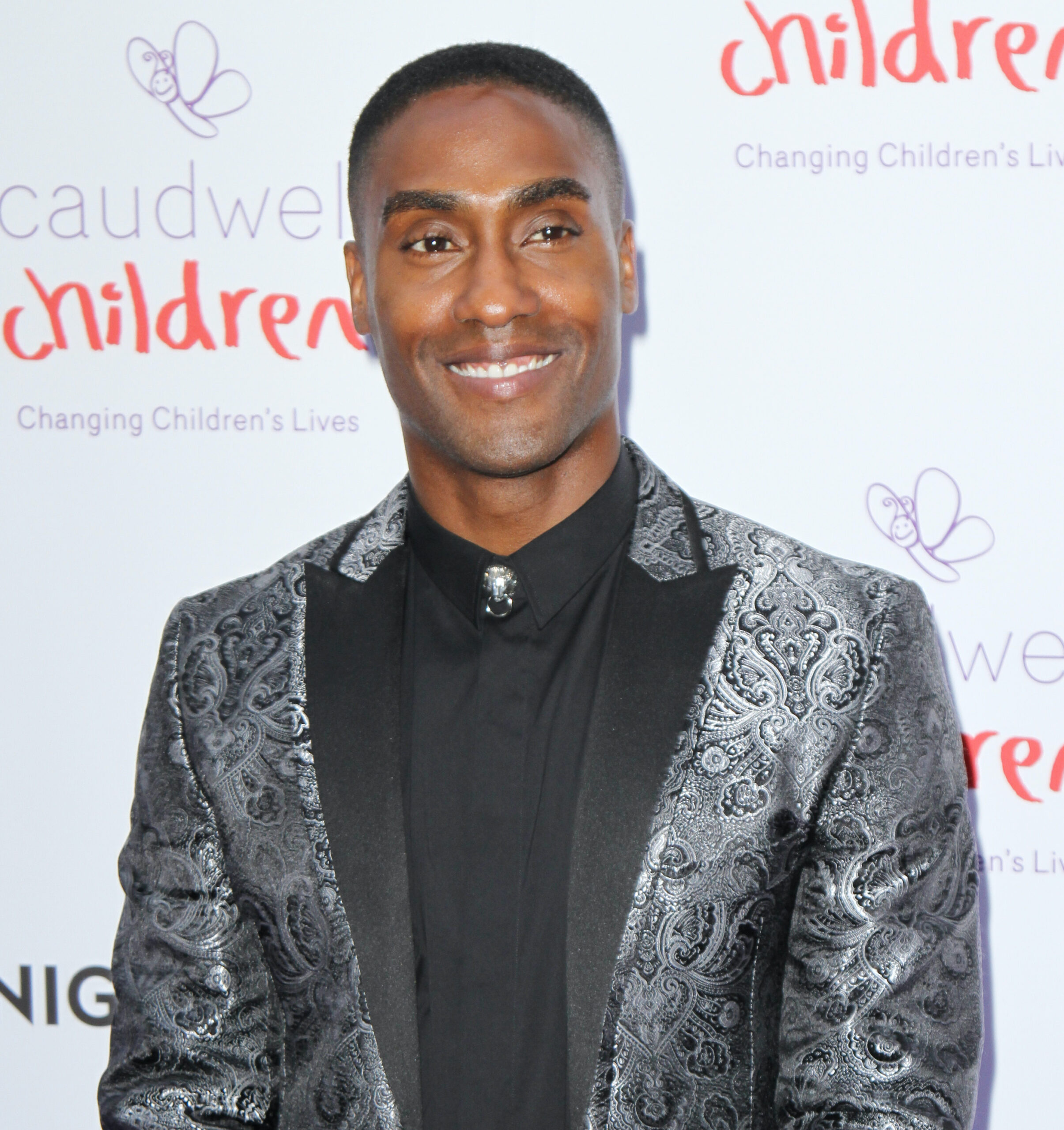 Simon Webbe has claimed that pro dancer pick their own celebs
