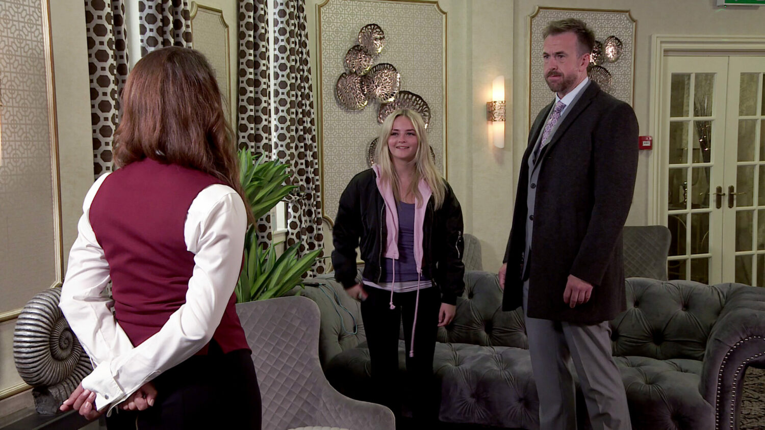 Coronation Street Kelly at the hotel with Alan