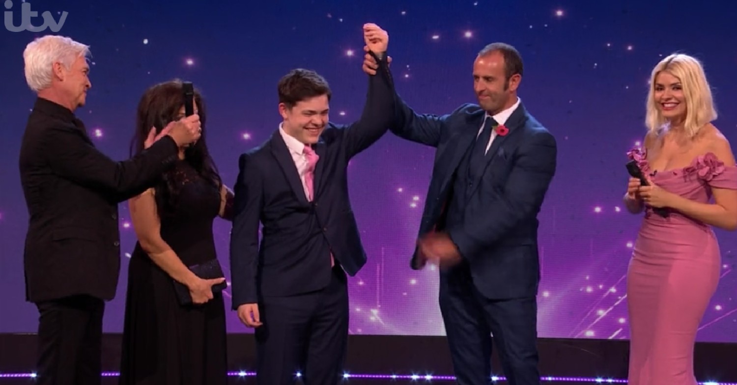 Holly Willoughby dress