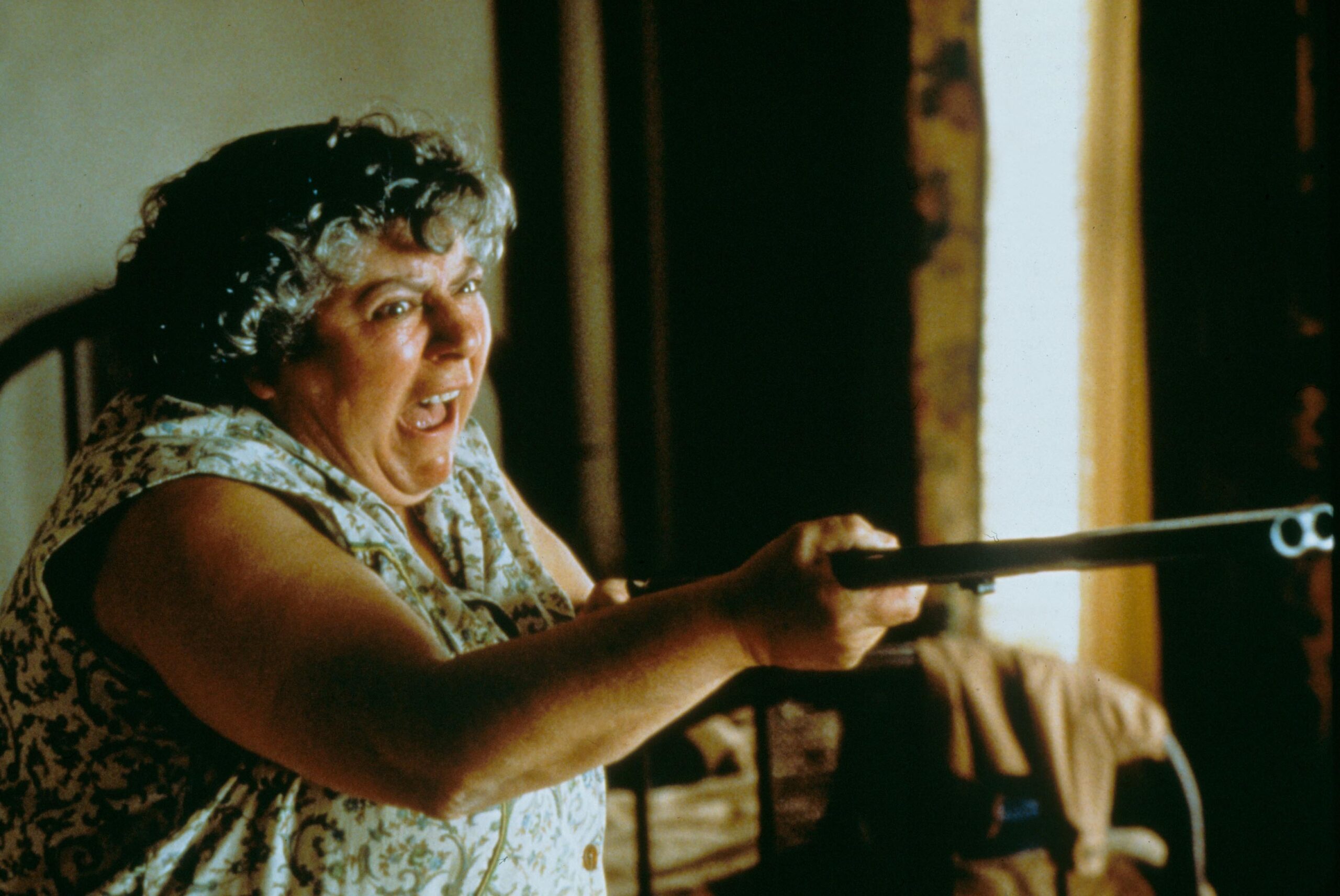 Miriam Margolyes as Faye Barringer in Magnolia