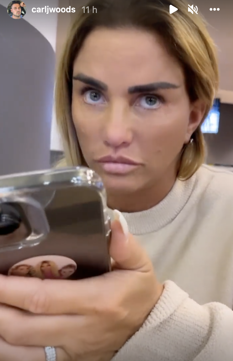 Katie Price heads on holiday with Carl Woods