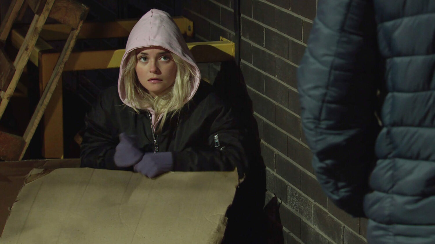Kelly Neelan turns to drugs next week on Coronation Street (Credit: ITV)