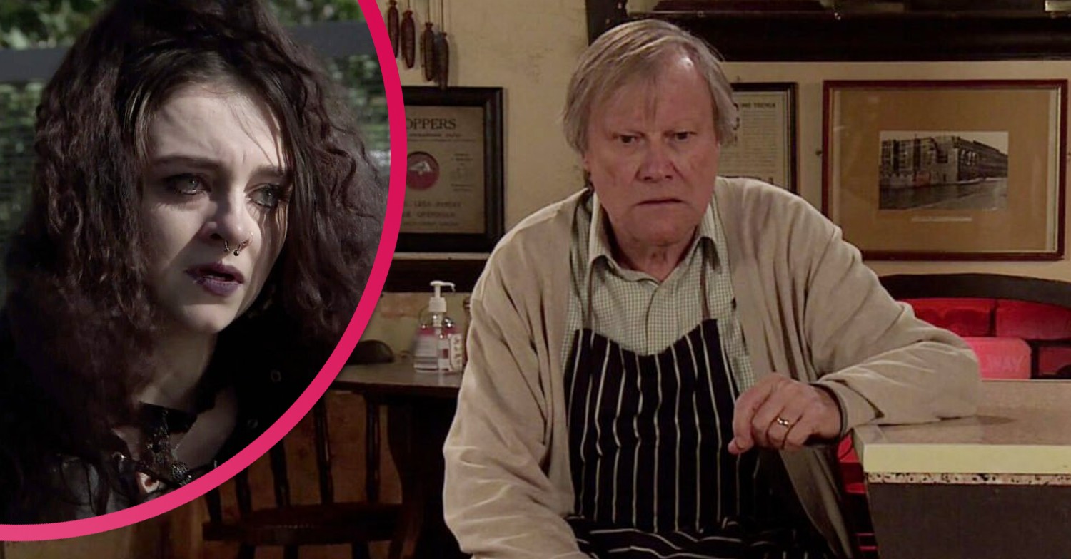 Coronation Street Roy leaves Weatherfield