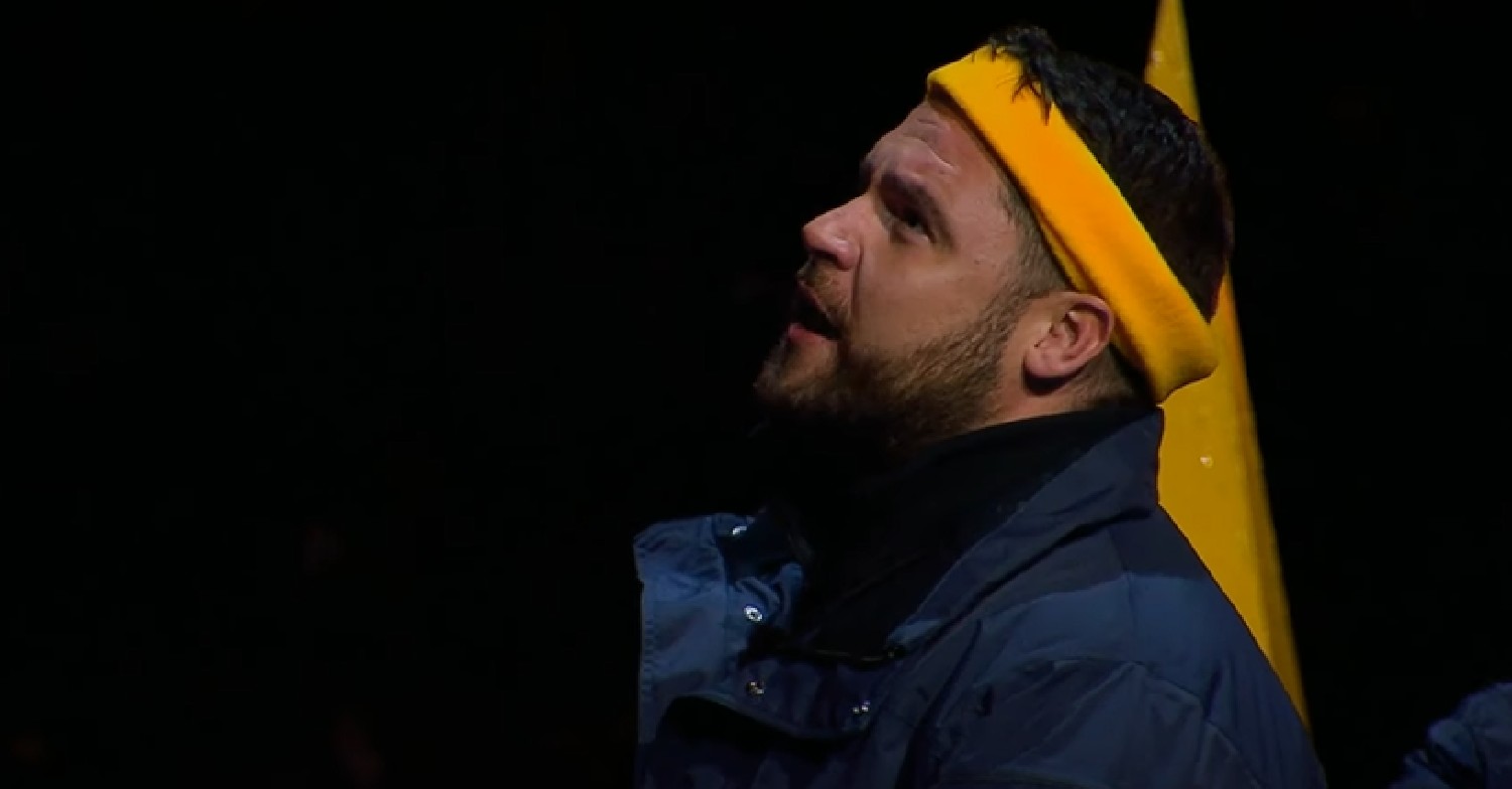 Danny Miller cheers on Richard Madeley on I'm A Celebrity