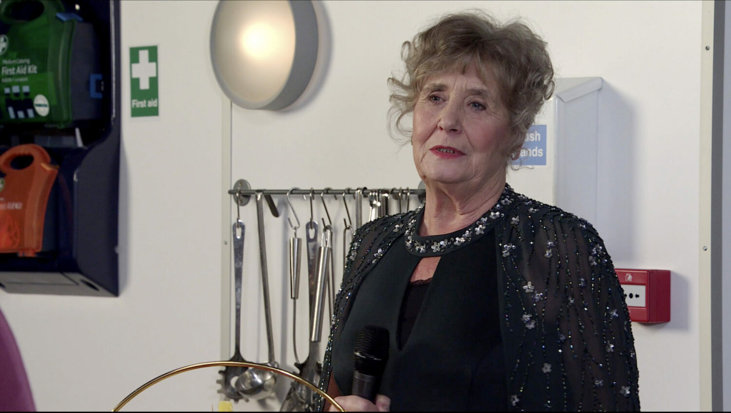 Who plays Phill's mum Mimi in Coronation Street? Where you've seen Margot Leicester before