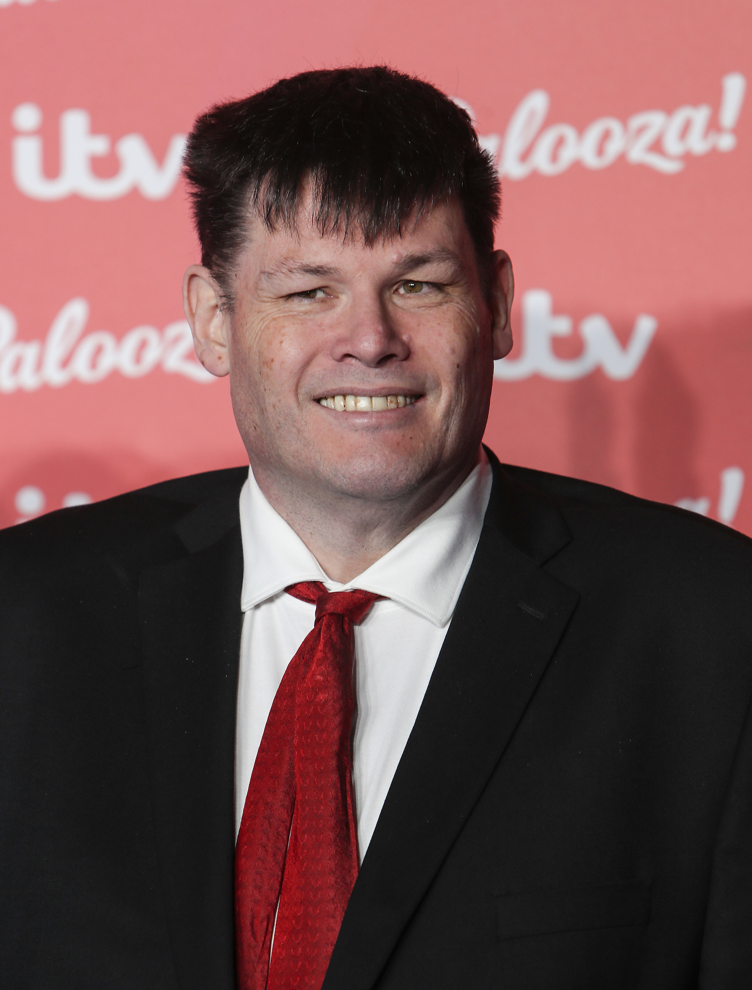 Mark Labbett stunned fans with a 'dapper' selfie after incredible weight loss