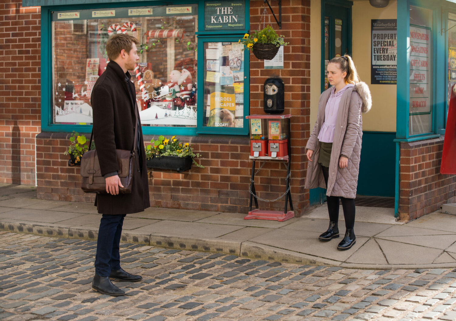 Coronation Street Dec 13 Daniel reveals he can't talk to her when Summer tries to apologise