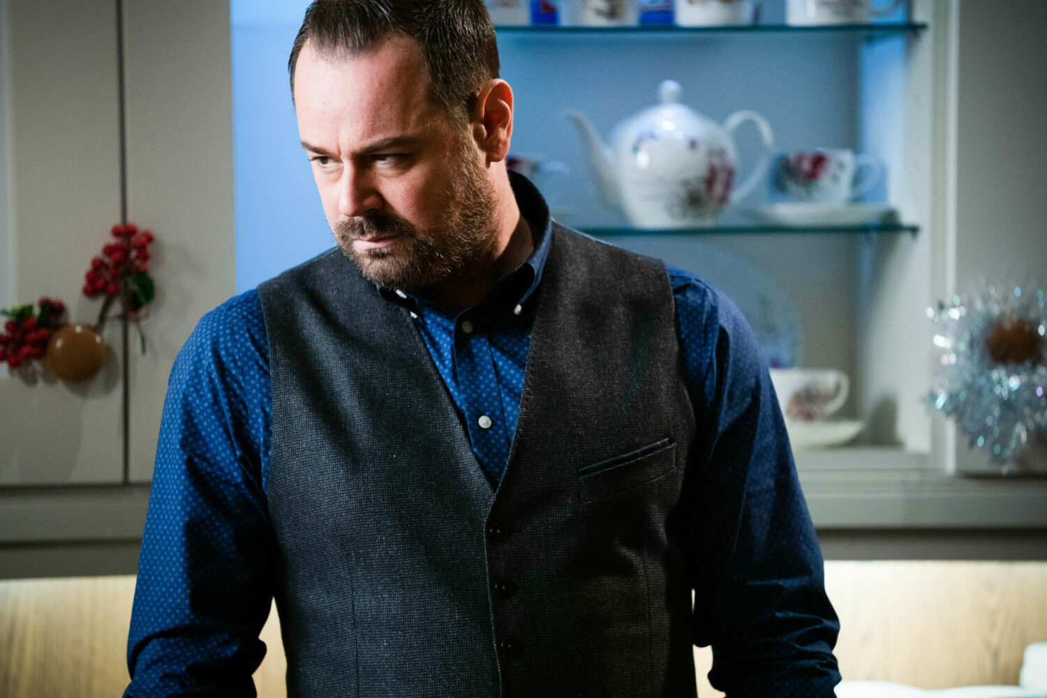 EastEnders Dec 27 Mick vows to bring his family back together