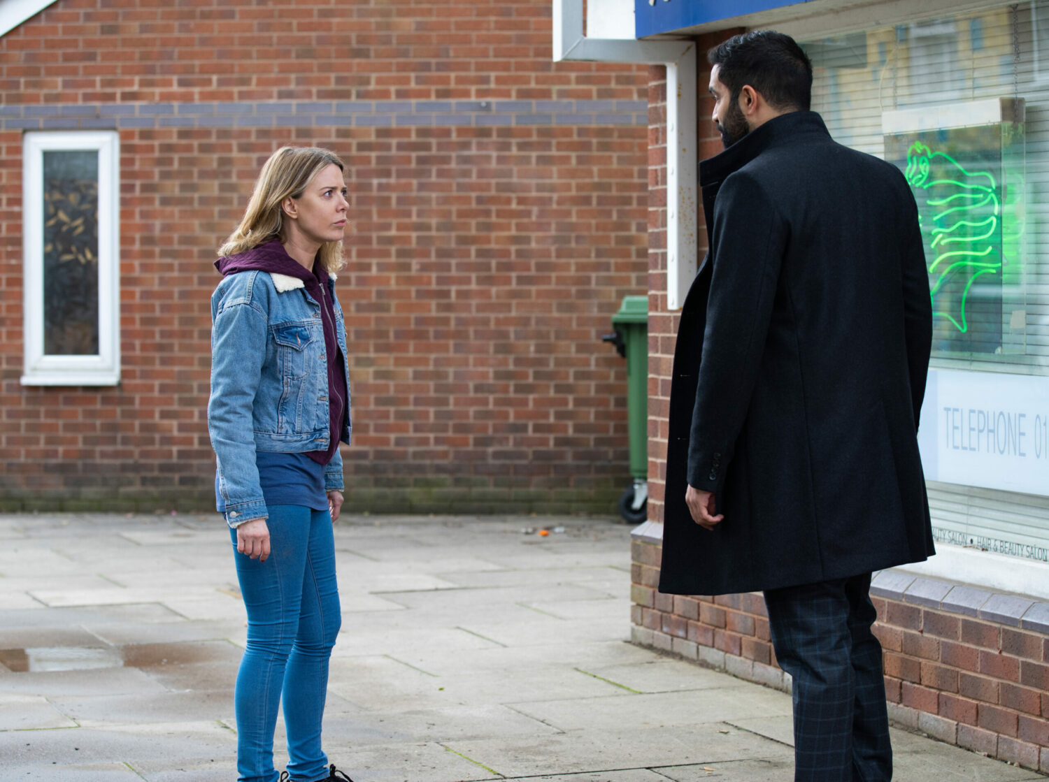 Coronation Street Dec 27 Abi slaps Imran when he defends Kelly