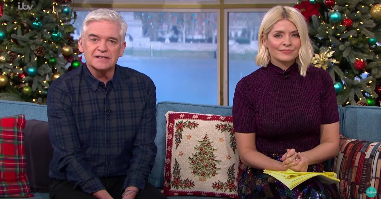 Holly Willoughby wearing the sequin skirt on This Morning