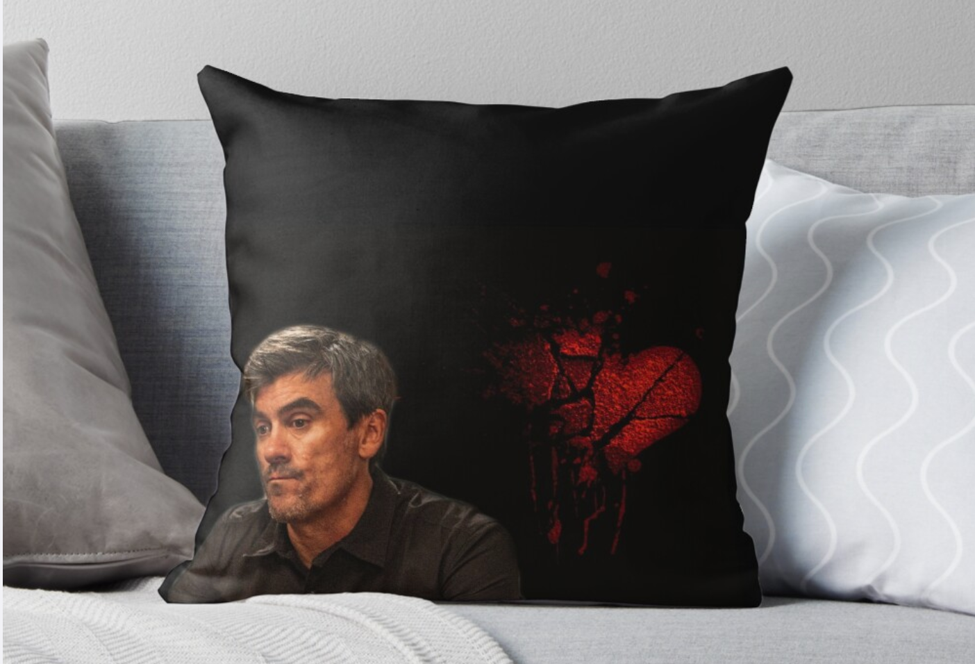 Who wouldn't want to cuddle Cain Dingle of an evening? (Credit: ITV)