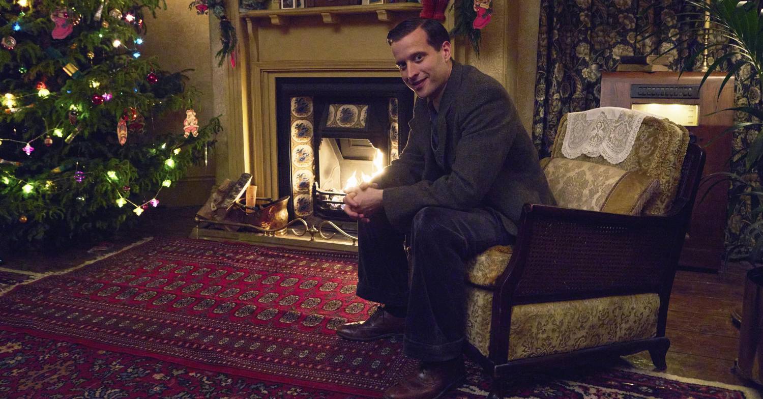 Nicholas Ralph as James Herriot in All Creatures Great and Small Christmas special,