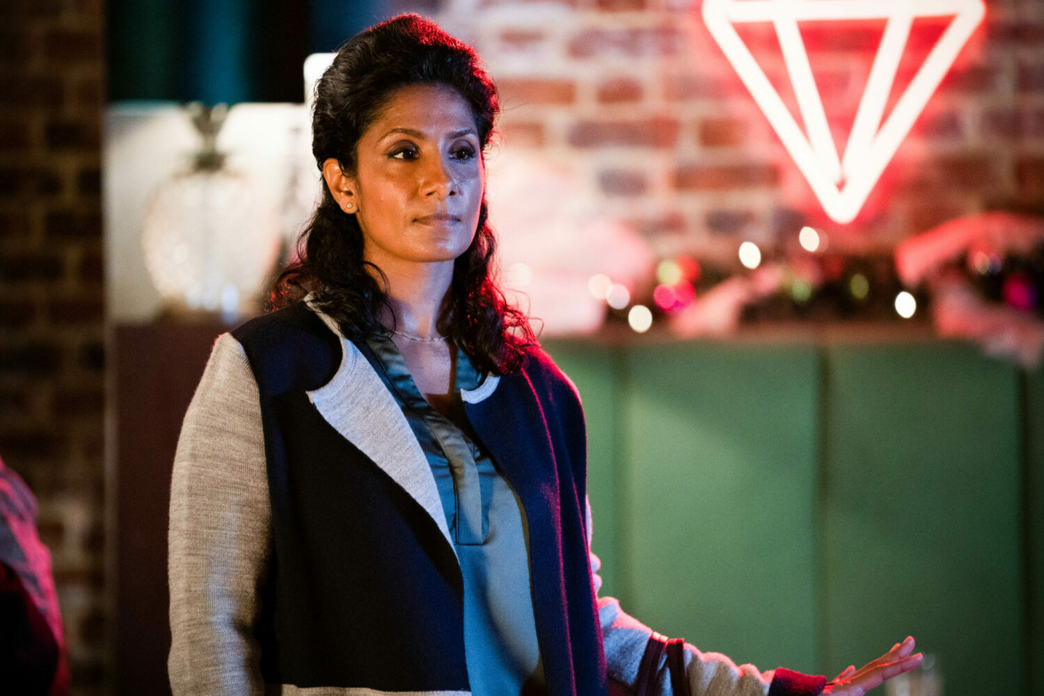 EastEnders Suki spots Peter and takes him home for the night