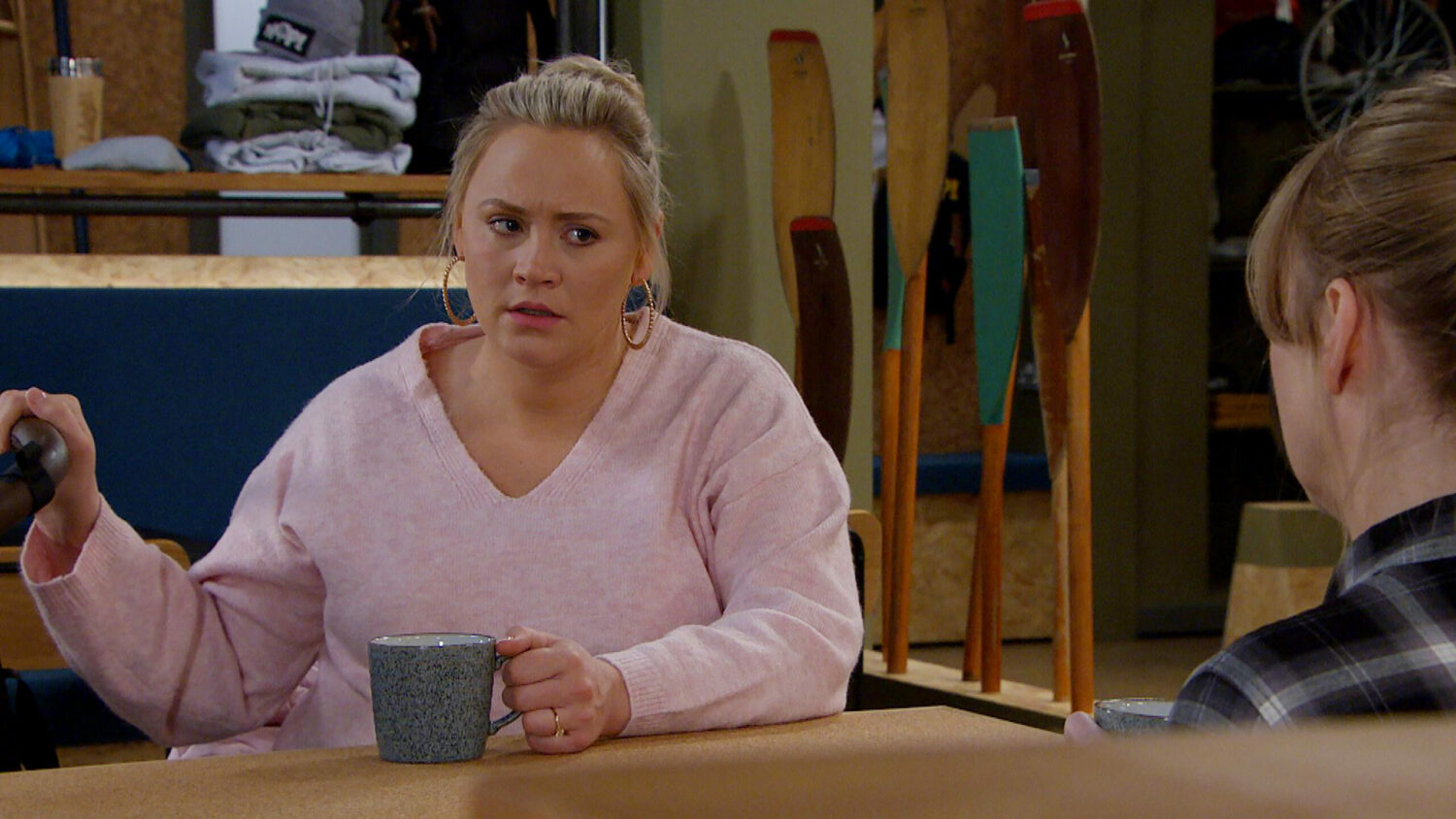 Emmerdale Tue 4 Jan Tracy is hurt Nate hasn't tried to see the baby